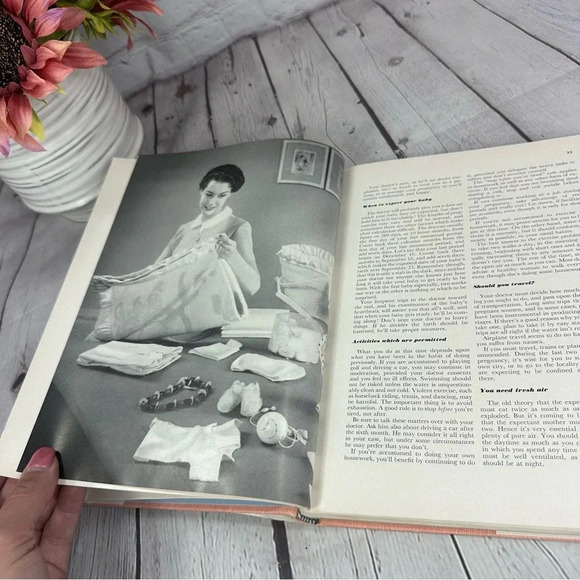 vintage better homes & gardens baby book 1951 - Picture 9 of 9